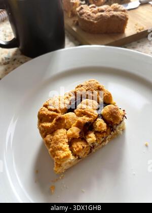 Süße Tarte mit Waldfruchtemarmelade Stockfoto