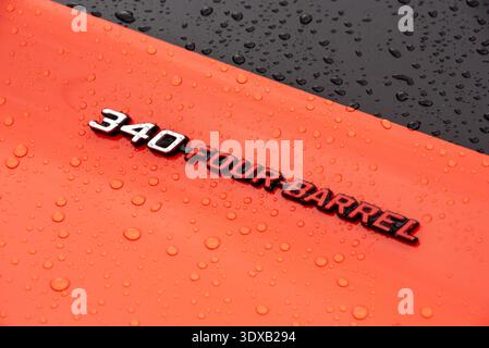 Abzeichen auf einer Dodge Challenger 1970, Stonor Car Show, Oxfordshire Stockfoto