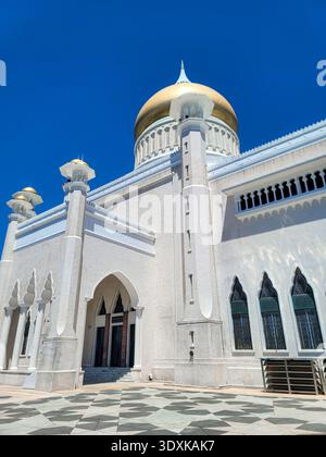 Details zur Omar Ali Saifuddien Moschee in Bruneis Hauptstadt, der wichtigsten Moschee von Brunei. Stockfoto
