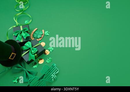St. Patrick's Day mit traditionellen irischen Symbolen Stockfoto