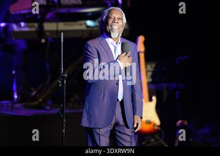 Fort Lauderdale, USA. März 2026. Billy Ocean tritt am 3. März 2026 in Fort Lauderdale, Florida auf. Quelle: SIPA USA/Alamy Live News Stockfoto