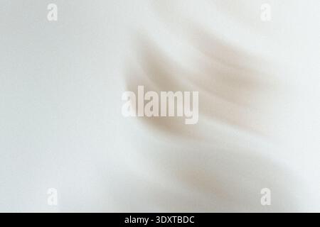 Abstraktes, unscharfes Bild mit sanften neutralen Tönen, die ein Gefühl von ätherischer und traumhafter Qualität schaffen Stockfoto