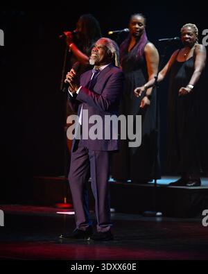 Fort Lauderdale, USA. März 2026. FORT LAUDERDALE, FL - 3. MÄRZ: Billy Ocean tritt während seiner Coast to Coast Tour am 3. März 2026 in Fort Lauderdale, Florida auf. Credit: Mpi04/MediaPunch/StringersHub/SIPA USA Credit: SIPA USA/Alamy Live News Stockfoto