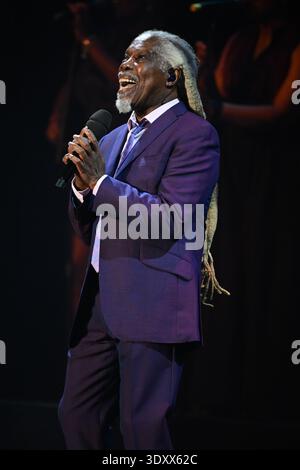 Fort Lauderdale, USA. März 2026. FORT LAUDERDALE, FL - 3. MÄRZ: Billy Ocean tritt während seiner Coast to Coast Tour am 3. März 2026 in Fort Lauderdale, Florida auf. Credit: Mpi04/MediaPunch/StringersHub/SIPA USA Credit: SIPA USA/Alamy Live News Stockfoto