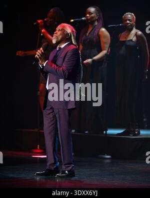 Fort Lauderdale, USA. März 2026. FORT LAUDERDALE, FL - 3. MÄRZ: Billy Ocean tritt während seiner Coast to Coast Tour am 3. März 2026 in Fort Lauderdale, Florida auf. Credit: Mpi04/MediaPunch/StringersHub/SIPA USA Credit: SIPA USA/Alamy Live News Stockfoto