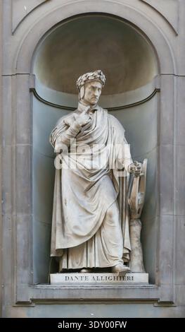 Statue von Dante Alighieri in Florenz Stockfoto