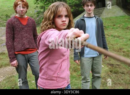 HARRY POTTER UND DER GEFANGENE VON AZKABAN 2004 WARNER BROS Bilder Film mit von links: Rupert Grint, Emma Watson Daniel Radcliffe Stockfoto