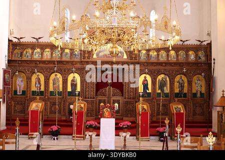 Innenansicht der orthodoxen Kathedrale St. Demetrius in Berat-Albanien Stockfoto