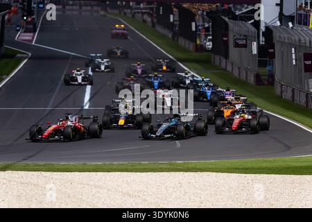 Melbourne, Australien. März 2026. START DES RENNENS während des Formel 1-Rennens Qatar Airways Grand Prix 2026 von Australien auf dem Albert Park Circuit in Melbourne, Australien. Runde 1 der FIA Formel-1-Weltmeisterschaft 2026 vom 6. Bis 8. März 2026. Der Albert Park Street Circuit beherbergt zum 40. Mal in seiner F1-Geschichte den Saisonauftakt. Quelle: Unicode Images/Alamy Live News Stockfoto