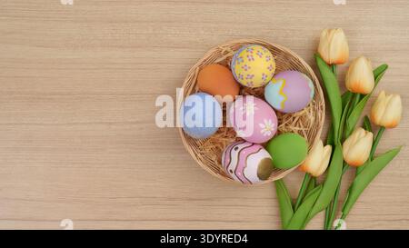 Osterkorb. Bunte Eier und Tulpen in einem Korb auf hölzernem Hintergrund. Stockfoto