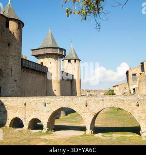 Cité de Carcassonne, mittelalterliche Festung im Departement Aude, Region Okzitanien, Frankreich; UNESCO-Weltkulturerbe. Stockfoto