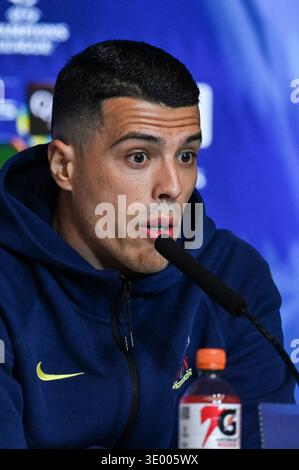 Madrid, Spanien. März 2026. Pedro Porro von Tottenham Hotspur nimmt an seiner Pressekonferenz vor dem Spiel der Champions League 2025/26 gegen Atletico de Madrid am 9. März 2026 in Riyadh Air Metropolitano in Madrid, Spanien Teil Credit: SOPA Images Limited/Alamy Live News Stockfoto