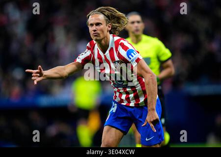 UEFA Champions League 2025/26 Spiel im Achtelfinale zwischen Atletico de Madrid und Tottenham Hotspur FC Marcos Llorente von Atletico de Madrid während der UEFA Champions League 2025/26 Spiel im Achtelfinale zwischen Atletico de Madrid und Tottenham Hotspur FC im Estadio Civitas Metropolitano am 10. März 2026 in Madrid, Spanien Madrid NUR FÜR DIE REDAKTIONELLE VERWENDUNG Copyright: xx Senisx/xCebollax/xALFAQUIx dhoppto2080 Stockfoto