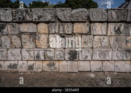 Tzompantli - Schädelplattform - Chichen Itza, Yucatan, Mexiko Stockfoto