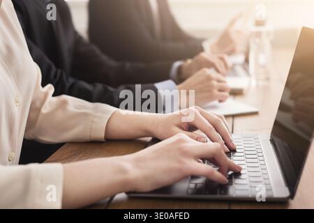 Programmierer, die in einem Softwareentwicklungsunternehmen arbeiten Stockfoto