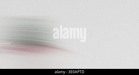 Ein abstraktes Bild mit einem horizontalen Bewegungsunschärfeeffekt mit hellgrünen und rot/rosa Streifen vor einem hellen, körnigen, strukturierten Hintergrund, suggt Stockfoto
