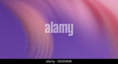 Ein verschwommenes Bild mit einer weichen Mischung aus violetten und rosa Tönen, die einen wirbelnden, abstrakten Effekt erzeugen. Die Farben übergehen reibungslos. Stockfoto