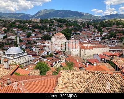 Panoramablick auf das historische Zentrum Safranbolu mit Köprülü Mehmet Paşa Moschee Stockfoto