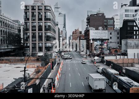 Blick auf die 10th Avenue von der Highline in der 17th St Manhattan Stockfoto
