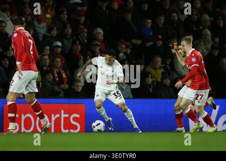 Wrexham, Großbritannien. März 2026. Ronald aus Swansea City macht eine Pause. EFL Skybet Championship Match, Wrexham gegen Swansea City bei STōK CAE Ras in Wrexham, Wales am Freitag, den 13. März 2026. Dieses Bild darf nur für redaktionelle Zwecke verwendet werden. Nur redaktionelle Verwendung, .PIC von Chris Stading/ Credit: Andrew Orchard Sportfotografie/Alamy Live News Stockfoto