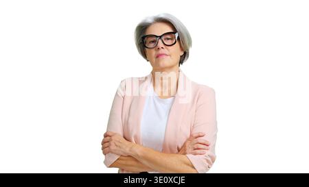 Reife Frau mit Brille, die professionelles Selbstvertrauen vermittelt Stockfoto