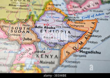 Addis Abeba Äthiopien auf Weltkarte Nahaufnahme Makrodefokussierung Hintergrund Geographisches Bild Stockfoto