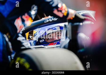 Shanghai, China. März 2026. MAX VERSTAPPEN (NED) vom Oracle Red Bull Racing #3-STARTPLATZ NAHAUFNAHME am Samstag während des Formel-1-Großen Preises von Heineken 2026 auf dem Shanghai Audi International Circuit am 14. März 2026. Foto: Tan Jun da/ABACAPRESS.COM Credit: Abaca Press/Alamy Live News Stockfoto