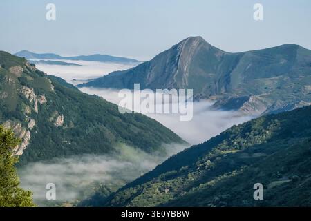 Somiedo Naturpark Tal Landschaft in Asturien Spanien Stockfoto