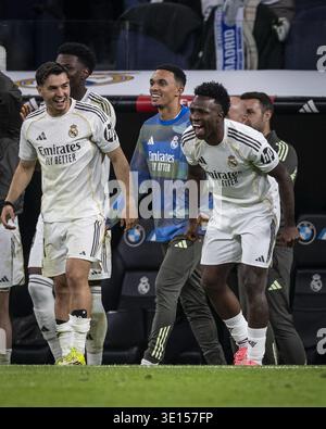 Madrid, Spanien. März 2026. MADRID, SPANIEN - 11. MÄRZ: Vinícius Júnior of Real Madrid reagiert beim Spiel der LaLiga 2025/26 zwischen Real Madrid und Elche am 14. März 2026 im Estadio Santiago Bernabeu in Madrid. (Foto von Ricardo Nogueira/Sports Press Photo) Credit: SPP Sport Press Photo. /Alamy Live News Stockfoto