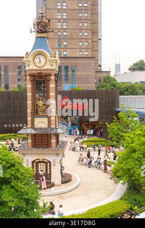 5. Mai 2025, Shanghai, China: Disney Store in Pudong in Shanghai Stockfoto