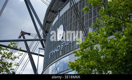 Manchester, Vereinigtes Königreich – 4. Juni 2025: Das Etihad Stadium, Heimstadion des Manchester City Football Clubs, befindet sich in Manchester, England und einem von Stockfoto