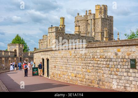 Windsor, England, 27. Juli 2025: Sommertag auf Schloss Windsor in England Stockfoto