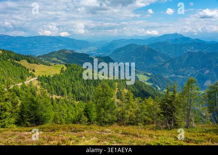 Alpenpanorama vom Goldeck in Österreich.BILD Stockfoto