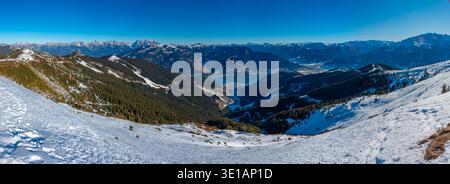 Zell am See von der Schmittenhohe in Österreich aus gesehen.BILD Stockfoto