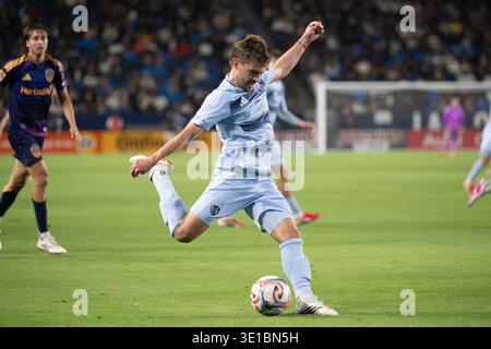 Carson, Usa. März 2026. Jacob Davis von Sporting Kansas City wurde während des MLS-Spiels zwischen LA Galaxy und Sporting Kansas City im Dignity Health Sports Park gesehen. Endpunktzahl: LA Galaxy 1:2 Sporting KC Credit: SOPA Images Limited/Alamy Live News Stockfoto