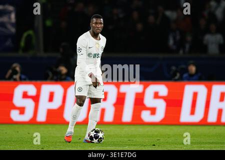 Moises Caicedo wurde im Achtelfinale der Champions League zwischen den Teams des Paris Saint-Germain Football Club und Chelsea FC (Maciej Rogowski/Ball R) gesehen Stockfoto