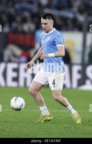 Rom, Italien. März 2026. lazios spanischer Verteidiger Patric kontrolliert den Ball während des Fußballspiels SS Lazio gegen AC Milan im Olimpico Stadium am 15. März 2026 in Rom. Quelle: Unabhängige Fotoagentur/Alamy Live News Stockfoto