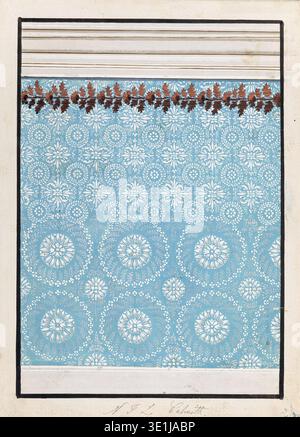 Dieses Aquarell- und Gouache-Kunstwerk aus dem 19. Jahrhundert, das H. I. L. Cabinet zugeschrieben wurde, zeigt ein detailliertes Design für die gemalte Dekoration einer Wand. Es verfügt über einen leuchtend blauen Hintergrund mit komplizierten weißen Blumen- und geometrischen Mustern, gekrönt von einem Fries aus braunen Eichenblättern und bemalten architektonischen Elementen. Stockfoto