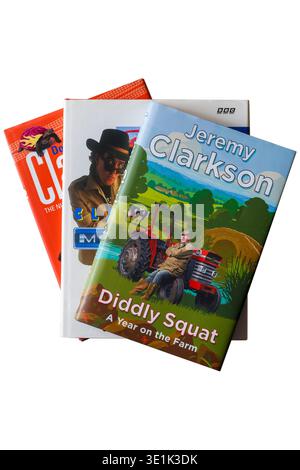 Auswahl von Jeremy Clarkson Hardcover-Büchern mit Diddly Squat A Year on the Farm Book on Top isoliert auf weißem Hintergrund Stockfoto