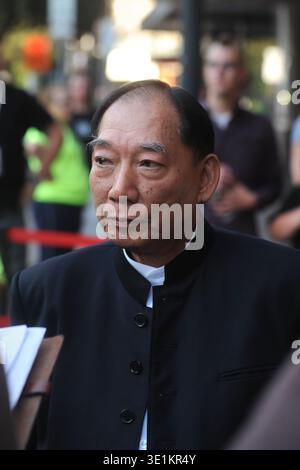 Blick auf den Hongkonger Heiratschoreografen und Filmregisseur Yuen Woo Ping, der mit lokalen Medien vor der Uraufführung seines Films „True Stockfoto