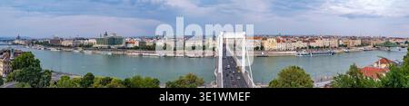 Die Elisabethbrücke ist die drittjüngste Brücke Budapests, die Buda und Pest über die Donau in Budapest, Ungarn, Mitteleuropa verbindet Stockfoto