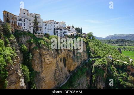 Häuser auf Klippen in Ronda, Spanien Stockfoto