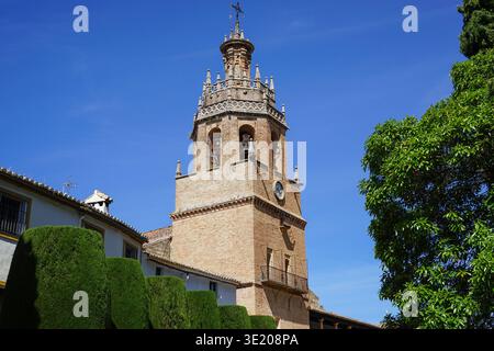Glockenturm von Iglesia de Santa María la Mayor in Ronda, Spanien Stockfoto