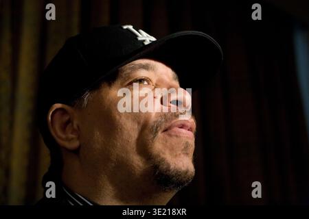 Hip-Hop-Künstler und -Schauspieler Ice-T bei einer Pressekonferenz zur Bekanntgabe der neuen Hip-Hop-Kultursammlung der Smithsonian Institution, New York, 2006. Stockfoto