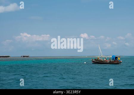 Schnorchelausflug mit der Dhow, Wasini Island, Kenia Stockfoto