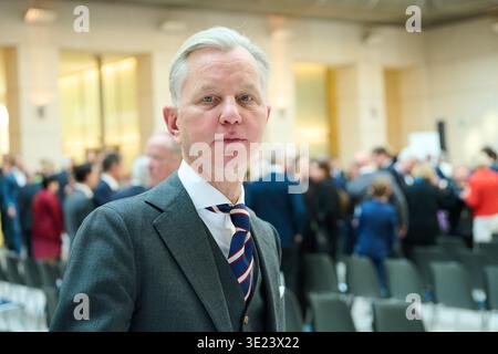 Berlin, Deutschland. März 2026. Max Raabe nimmt an der Gedenkfeier zum 10. Todestag des FDP-Politikers Guido Westerwelle Teil. Annette Riedl/dpa/Alamy Live News Stockfoto