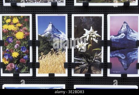 Postkarten mit dem Matterhorn bei Zermatt im Kanton Wallis in der Schweiz Stockfoto