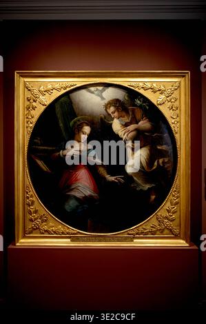 Ausstellung VASARI UND ROM ROM, ITALIEN - 19. MÄRZ: Der Dialog zwischen Giorgio Vasari 1511 1574 und der Ewigen Stadt erwacht in den Kapitolinischen Museen mit der Ausstellung Vasari und Rom, eine Ausstellung, die den Meister aus Arezzo als zentrale Figur der römischen Kulturszene feiert. Zu sehen sind über siebzig Werke, darunter Zeichnungen, Drucke, Gravuren, Briefe, Medaillen, Skulpturen und Gemälde, darunter 16 Autogramme sowie sieben Zeichnungen vom 20. März bis 19. Juli 2026, Palazzo Caffarelli. Abbildung: Giorgio Vasari, Verkündigung, 1570 - 1571, Öl auf Tafelpappel am 19. März 2 Stockfoto