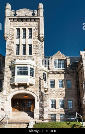 Das historische Gebäude des Port Arthur Collegiate Institute, Teil der Lakehead University, in Thunder Bay, Ontario, Kanada Stockfoto