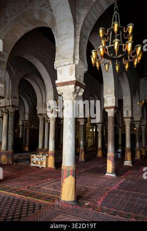 Im Gebetssaal der Großen Moschee von Kairouan, Tunesien Stockfoto